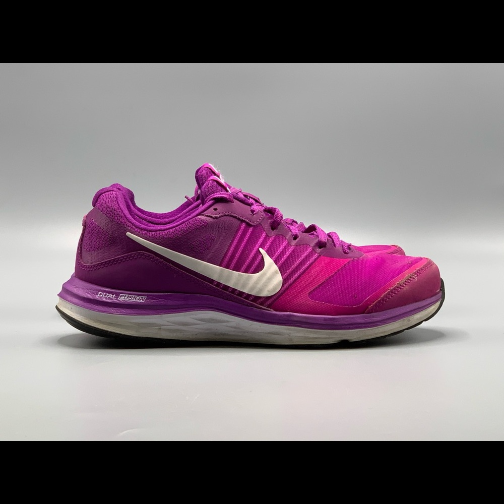 Nike Dual Fusion X Women’s Size 8 709501-500